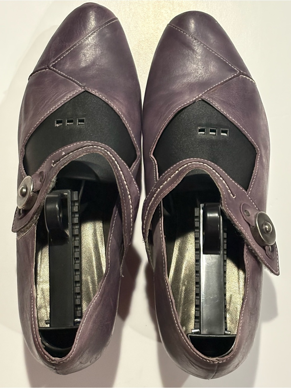 Fidji Women's Purple Mary Jane Leather Flats